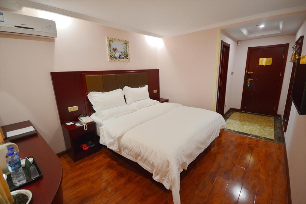 Greentree Inn Zhejiang Jiaxing West Zhongshan Road Vintage Car Building Express Hotel Luaran gambar