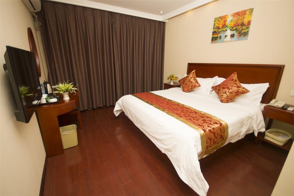 Greentree Inn Zhejiang Jiaxing West Zhongshan Road Vintage Car Building Express Hotel Luaran gambar
